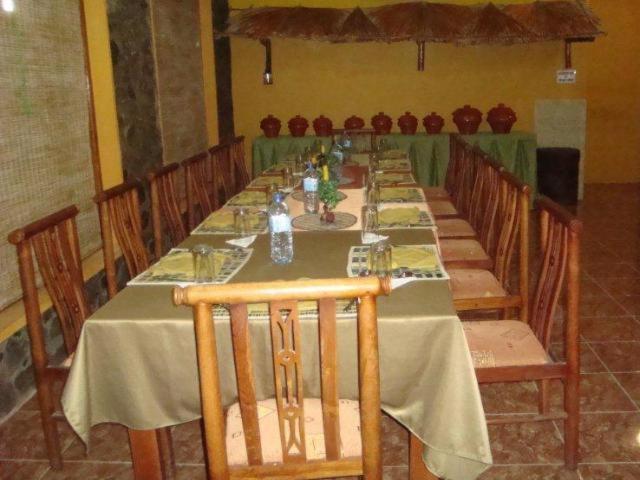 Jays Holiday Resort Habarana Esterno foto