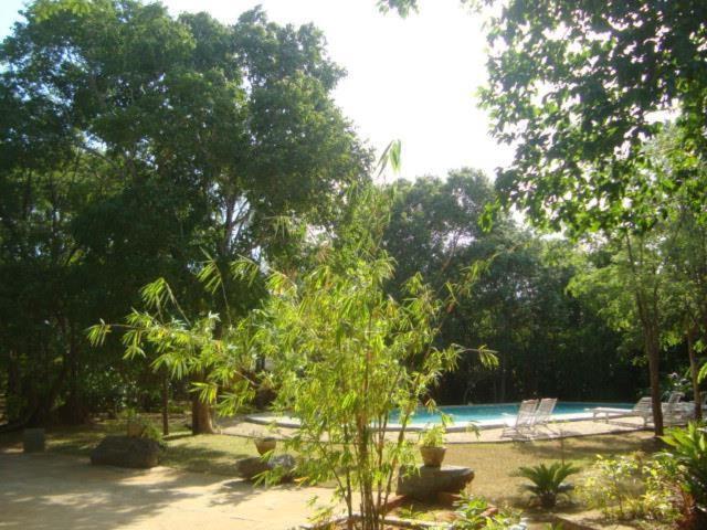 Jays Holiday Resort Habarana Esterno foto