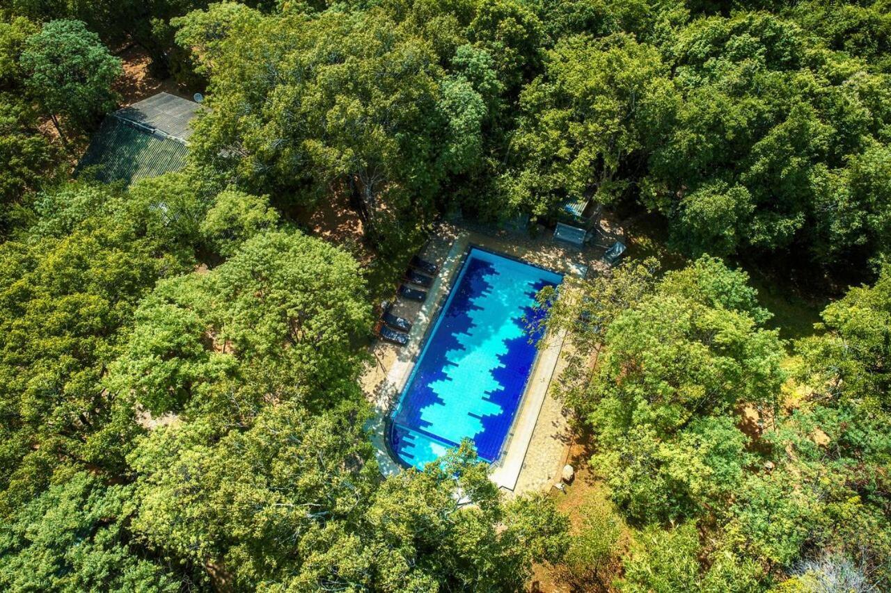 Jays Holiday Resort Habarana Esterno foto