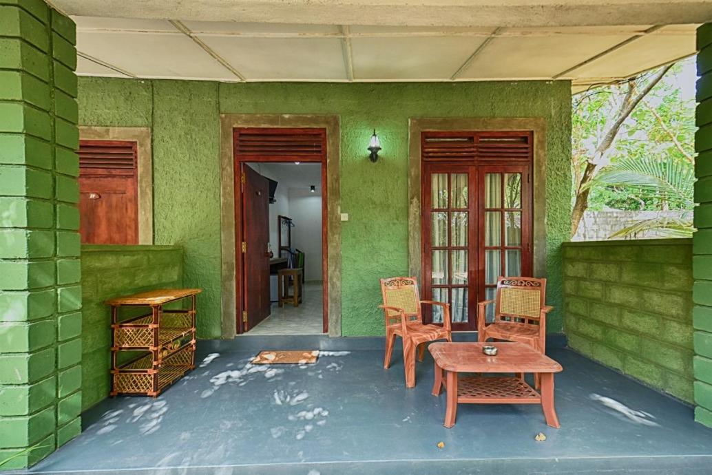 Jays Holiday Resort Habarana Esterno foto