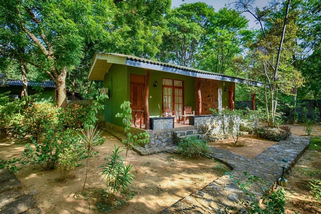 Jays Holiday Resort Habarana Esterno foto