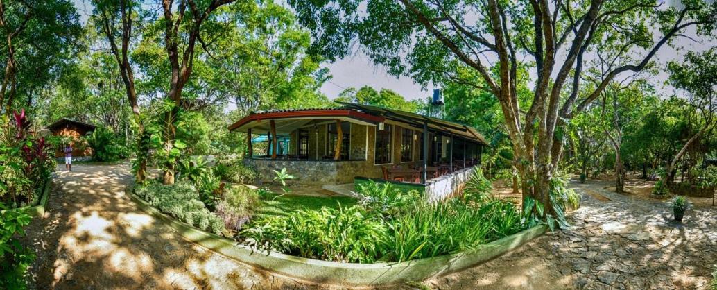 Jays Holiday Resort Habarana Esterno foto
